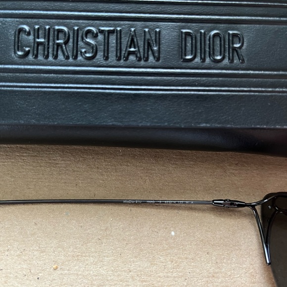 Dior Sunglasses. - Picture 3 of 6
